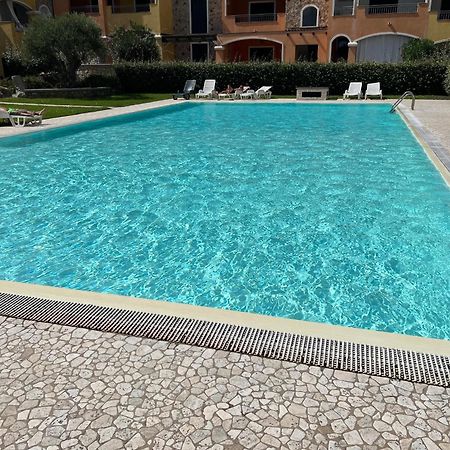 Апартаменти Borgo Dei Mirti Санта-Тереза-Галлура Екстер'єр фото